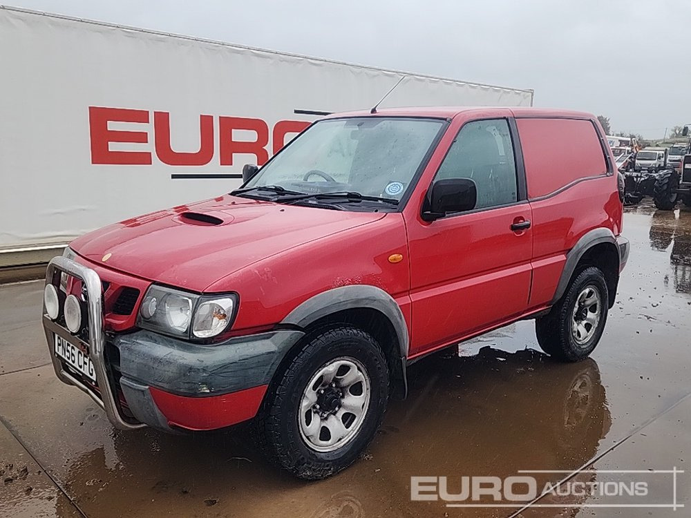 Nissan Terrano - SUV/ Todoterreno: foto 1 Nissan Terrano - SUV/ Todoterreno: foto 1