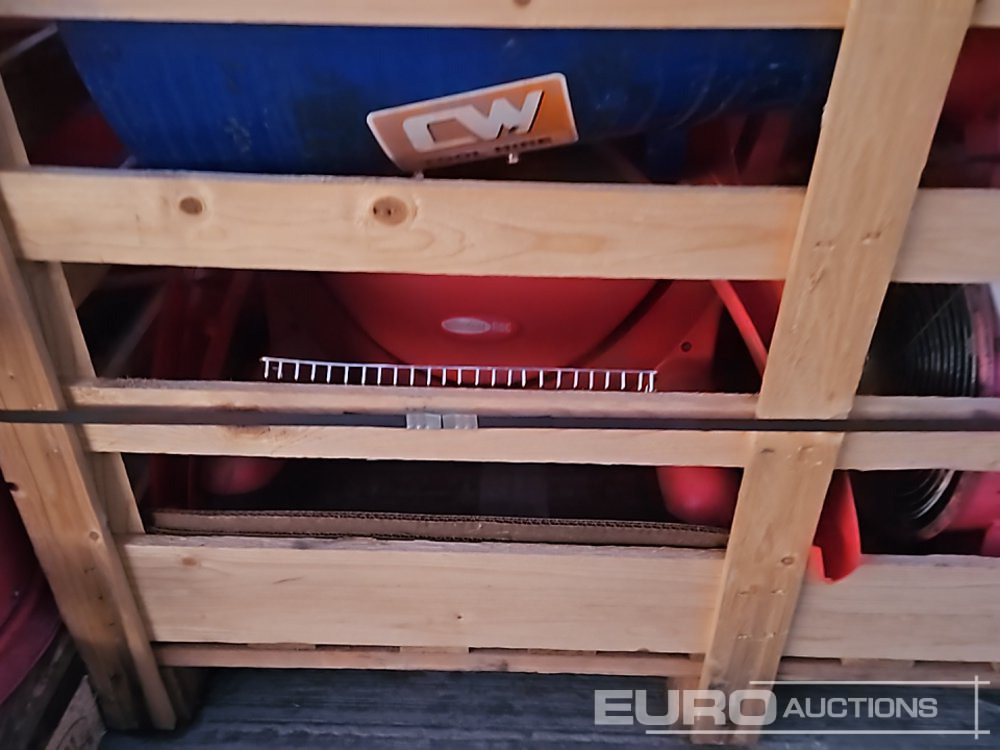 Equipo de construcción Pallet of Space Heaters (2 of): foto 20