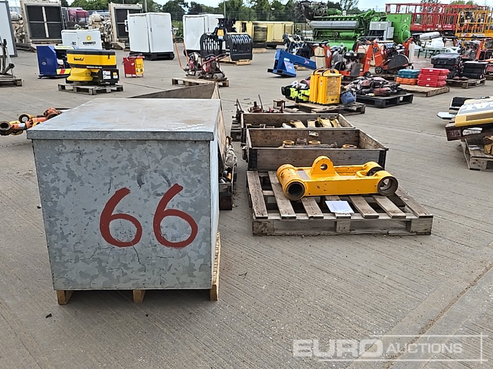 Taarup Mower Gearbox (2 of), Pallet of Tipping/Bucket Links, Pallet of Bucket Pins, JCB Bucket Link, Pallet of Bushes, Steel Vault, Chain Pullers - Recambio: foto 4 Taarup Mower Gearbox (2 of), Pallet of Tipping/Bucket Links, Pallet of Bucket Pins, JCB Bucket Link, Pallet of Bushes, Steel Vault, Chain Pullers - Recambio: foto 4