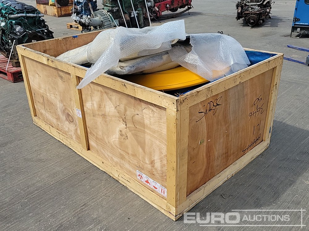 Unused JCB Engine Bonet & Panels to suit Tractor - Recambio: foto 4 Unused JCB Engine Bonet & Panels to suit Tractor - Recambio: foto 4
