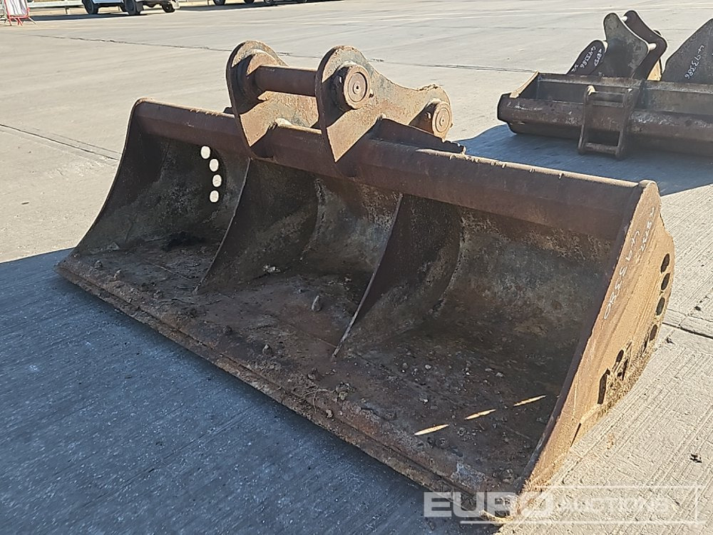 Rhinox 84" Ditching Bucket 80mm Pin to suit 20 Ton Excavator - Cazo: foto 1 Rhinox 84" Ditching Bucket 80mm Pin to suit 20 Ton Excavator - Cazo: foto 1