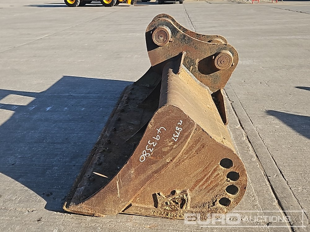Rhinox 84" Ditching Bucket 80mm Pin to suit 20 Ton Excavator - Cazo: foto 2 Rhinox 84" Ditching Bucket 80mm Pin to suit 20 Ton Excavator - Cazo: foto 2