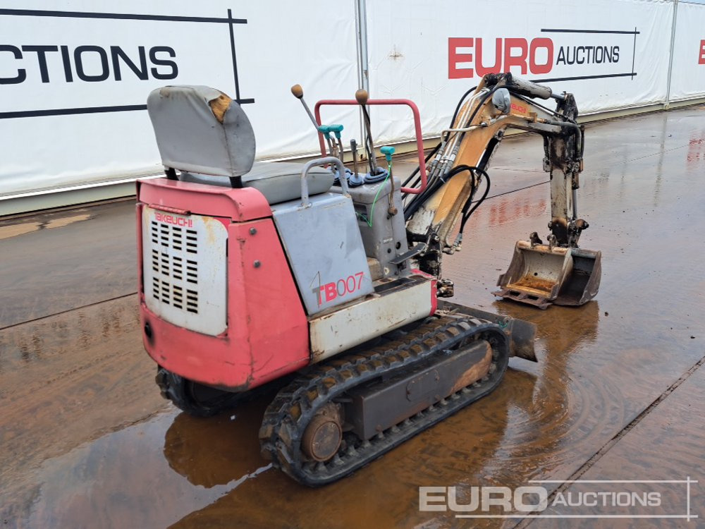 Taketuchi TB007 - Miniexcavadora: foto 5 Taketuchi TB007 - Miniexcavadora: foto 5