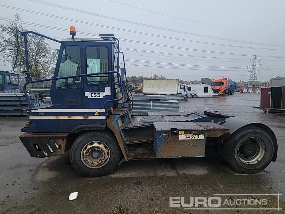 Terberg 4x2 Shunter (Non Runner) - Tractor industrial: foto 2 Terberg 4x2 Shunter (Non Runner) - Tractor industrial: foto 2