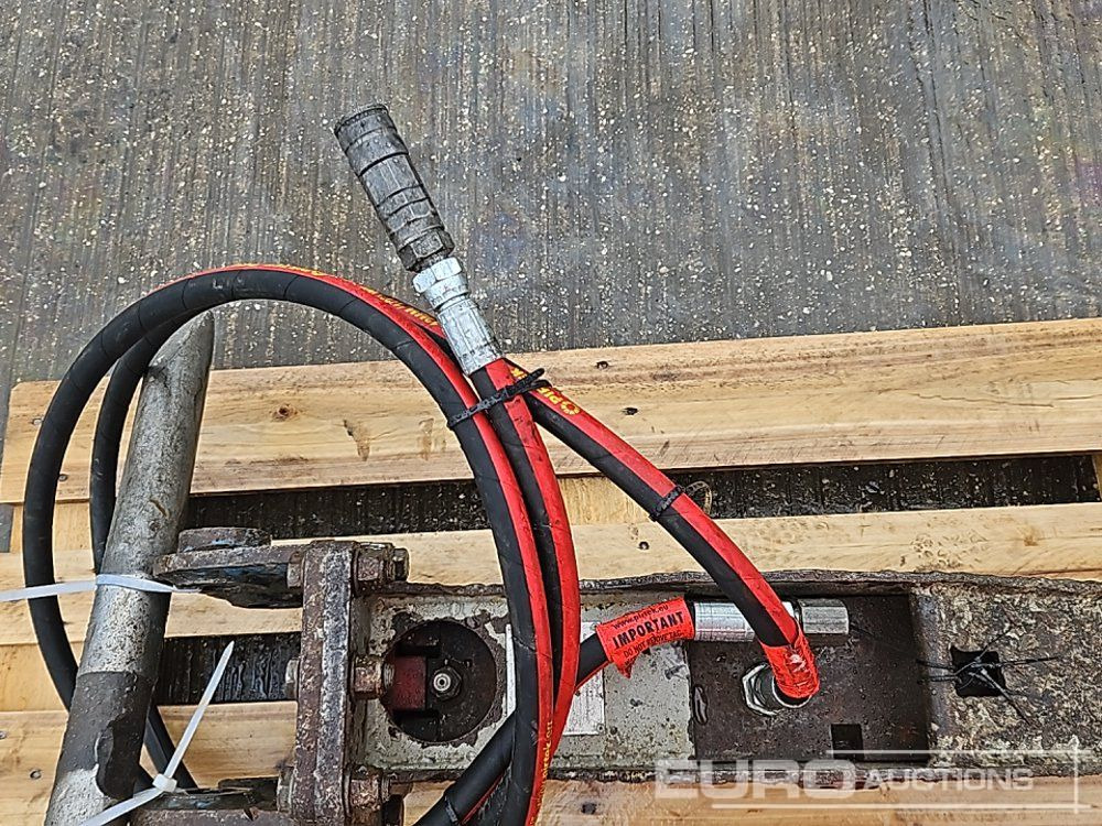 Martillo hidráulico Ueng QRB 330 Hydraulic Breaker 35mm Pin to suit Mini Excavator: foto 14