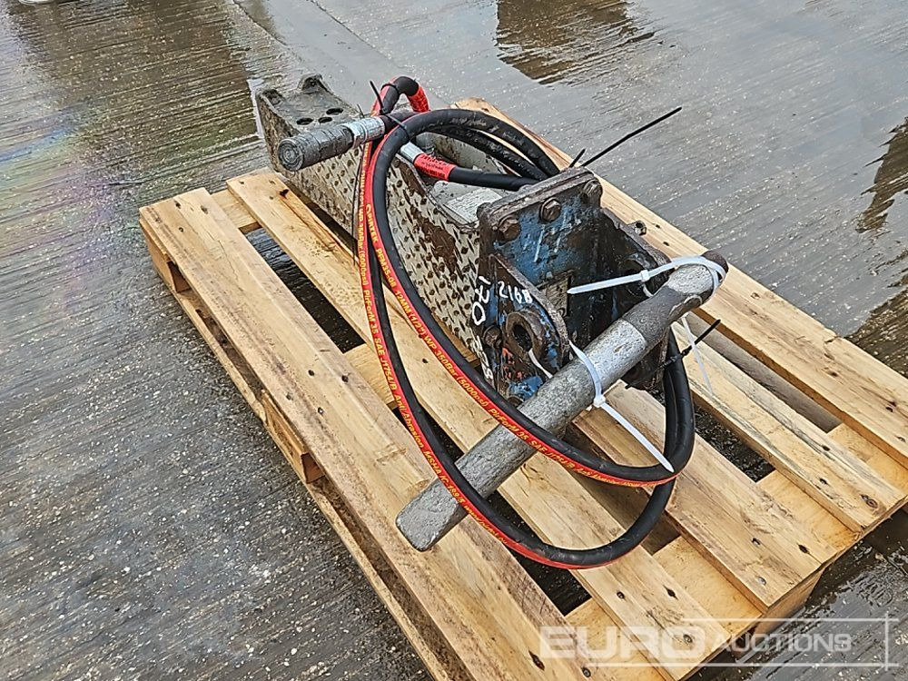 Ueng QRB 330 Hydraulic Breaker 35mm Pin to suit Mini Excavator - Martillo hidráulico: foto 3 Ueng QRB 330 Hydraulic Breaker 35mm Pin to suit Mini Excavator - Martillo hidráulico: foto 3