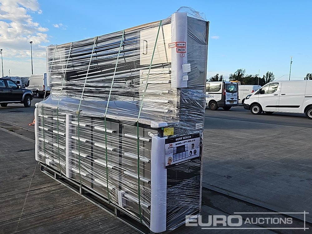 Unused 10' Work Bench, 30 Drawers - Equipo de taller: foto 1 Unused 10' Work Bench, 30 Drawers - Equipo de taller: foto 1