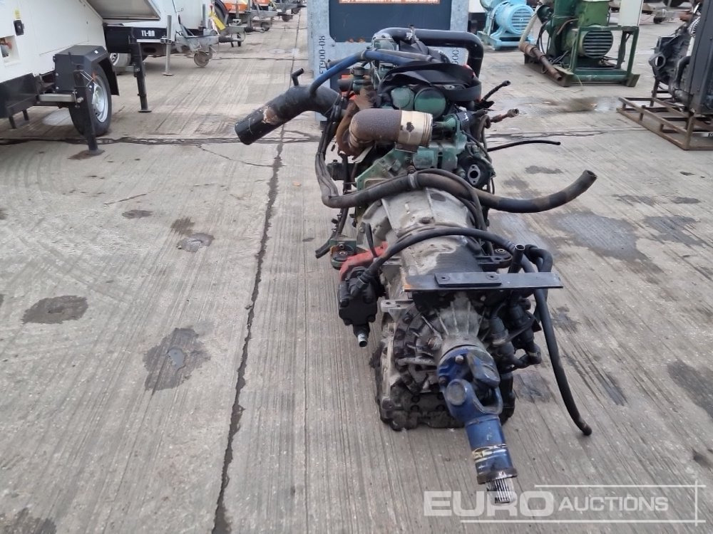 Volvo 6 Cylinder Engine Gearbox - Motor: foto 2 Volvo 6 Cylinder Engine Gearbox - Motor: foto 2