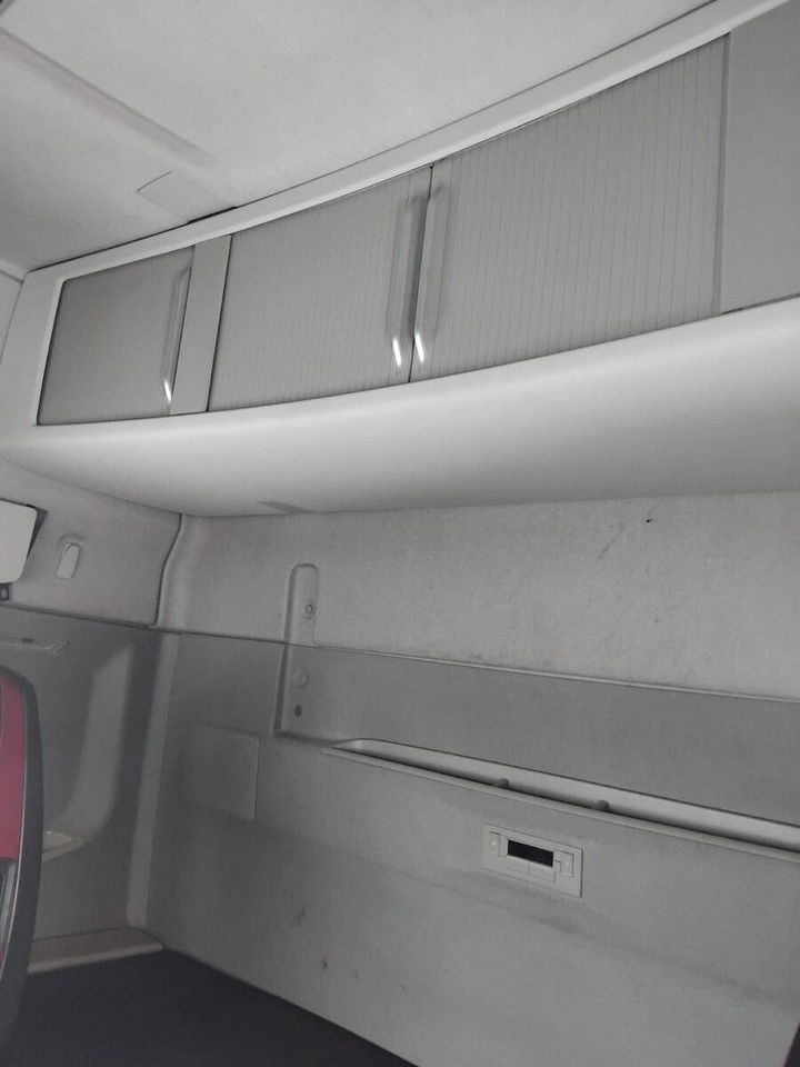 Cabeza tractora Volvo FH 460 LNG: foto 8