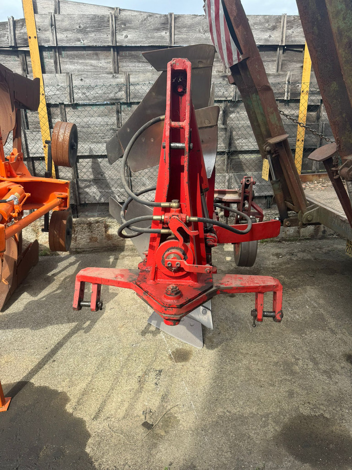 Greco Ilio monovomere aratro usato - Arado: foto 3 Greco Ilio monovomere aratro usato - Arado: foto 3