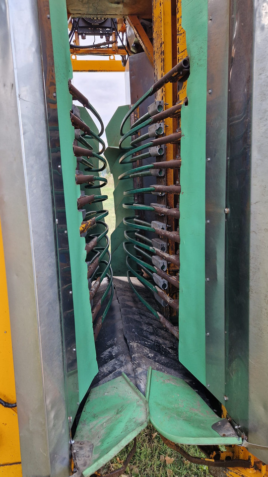 Vendemmiatrice usata Grégoire G60I - Vendimiadora: foto 2 Vendemmiatrice usata Grégoire G60I - Vendimiadora: foto 2