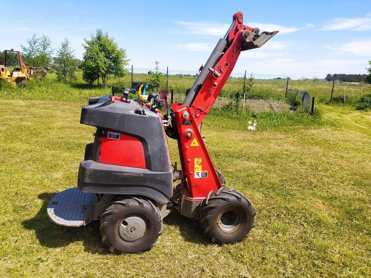 Zanjadora Ditch-Witch Zahn R300: foto 9