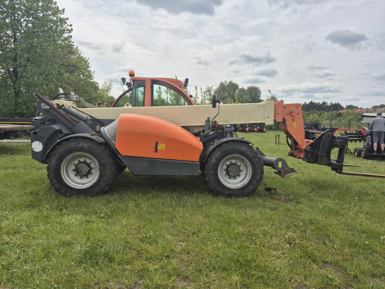 JLG 4013 - Cargadora de ruedas telescópica: foto 4 JLG 4013 - Cargadora de ruedas telescópica: foto 4