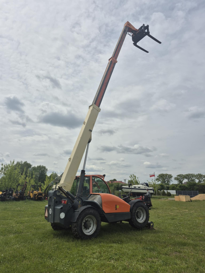 Cargadora de ruedas telescópica JLG 4013: foto 12 Cargadora de ruedas telescópica JLG 4013: foto 12