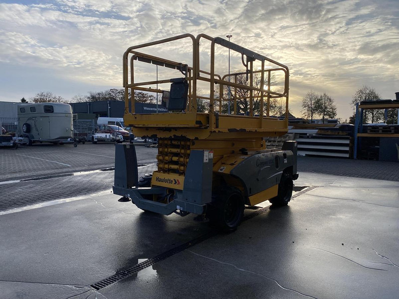 Haulotte Compact 12DX, Schaar hoogwerker, 4X4 Diesel - Plataforma elevadora: foto 5 Haulotte Compact 12DX, Schaar hoogwerker, 4X4 Diesel - Plataforma elevadora: foto 5