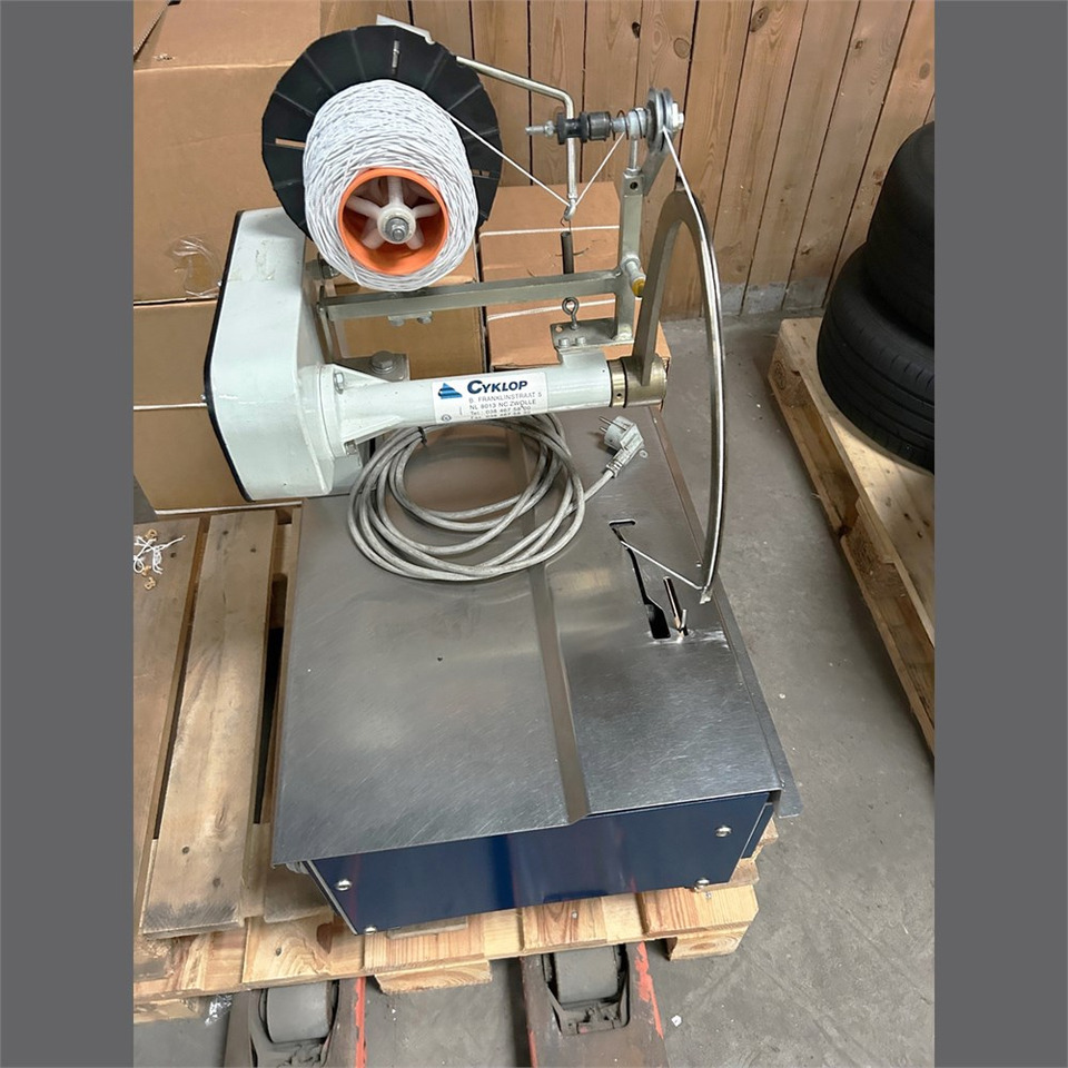 ABC Cyklop Axro 3k - Máquina herramienta: foto 1 ABC Cyklop Axro 3k - Máquina herramienta: foto 1