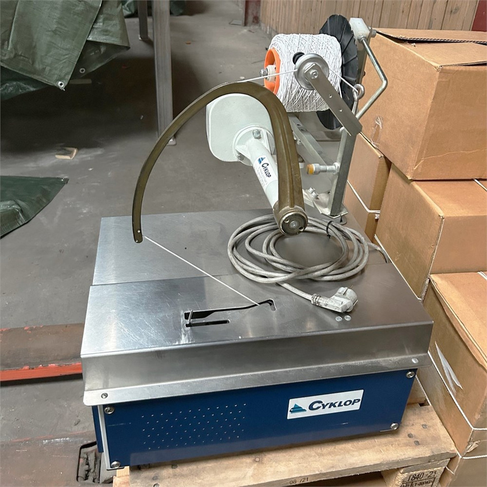 ABC Cyklop Axro 3k - Máquina herramienta: foto 2 ABC Cyklop Axro 3k - Máquina herramienta: foto 2