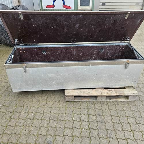 ABC Materialeskab til ladbil - Cabina e interior para Camión: foto 2 ABC Materialeskab til ladbil - Cabina e interior para Camión: foto 2