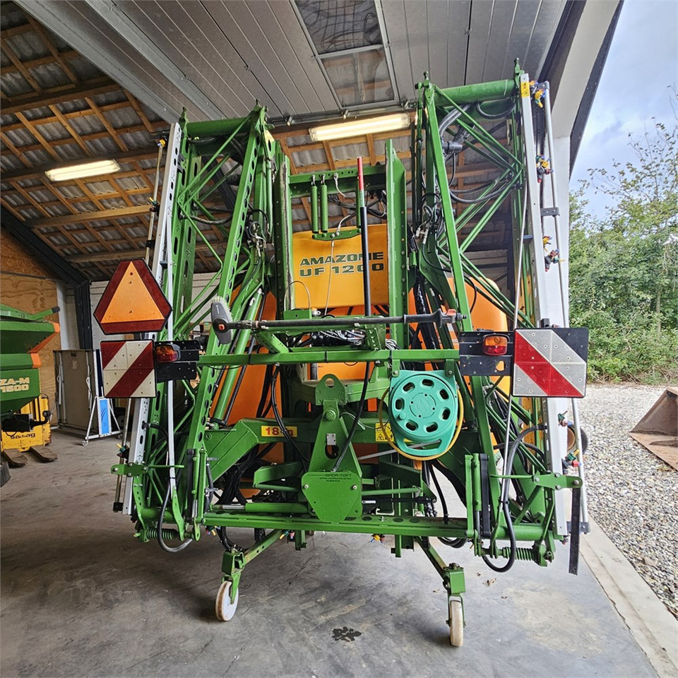 Amazone UF1200 - Pulverizador: foto 2 Amazone UF1200 - Pulverizador: foto 2