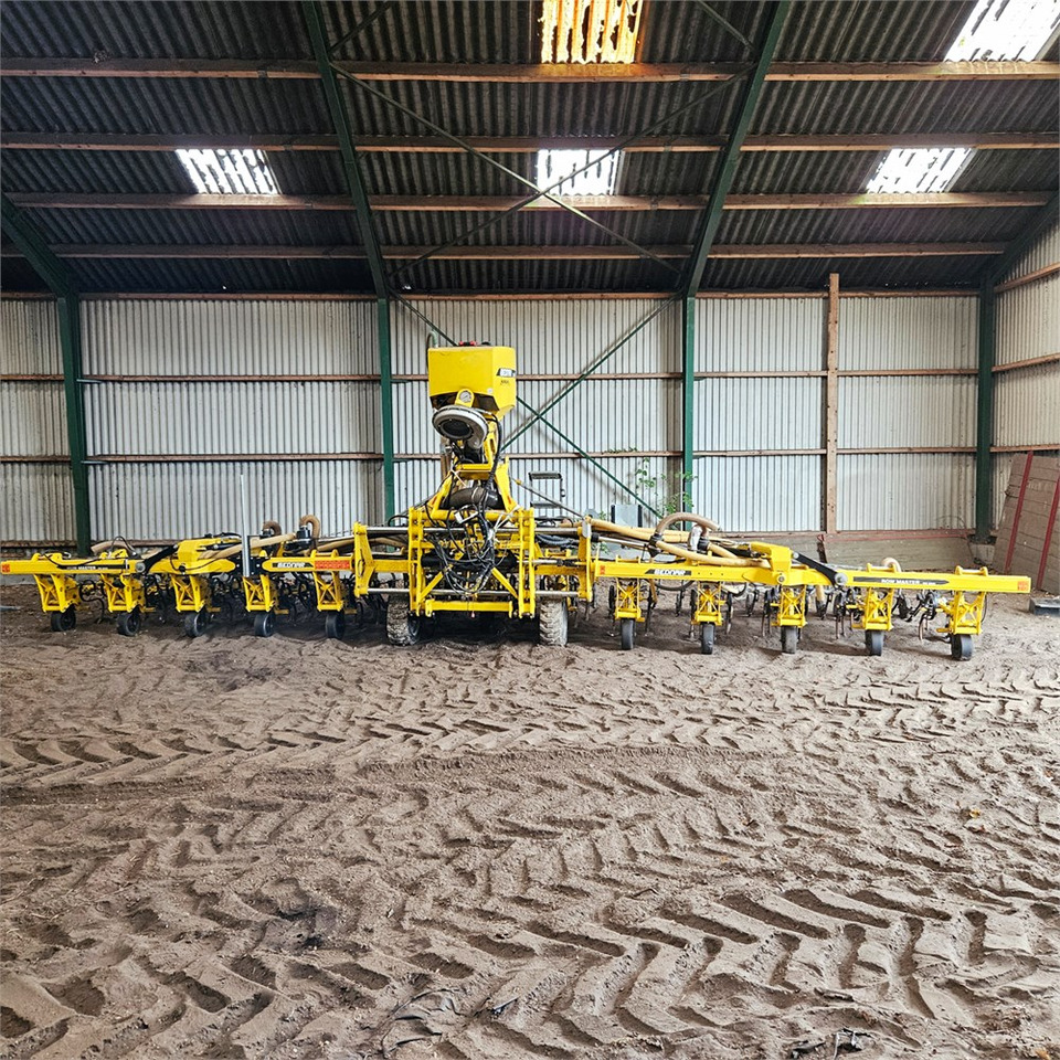 Bednar RN 9600 12 rk - Maquinaria de siembra: foto 2 Bednar RN 9600 12 rk - Maquinaria de siembra: foto 2