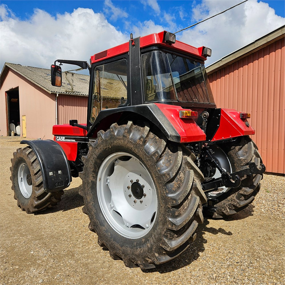 CASE IH 1056 XL - Tractor: foto 4 CASE IH 1056 XL - Tractor: foto 4