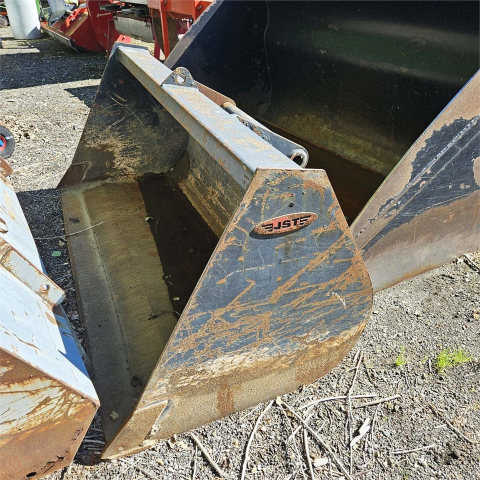 Manipulador telescópico Case Farmlift 742: foto 6