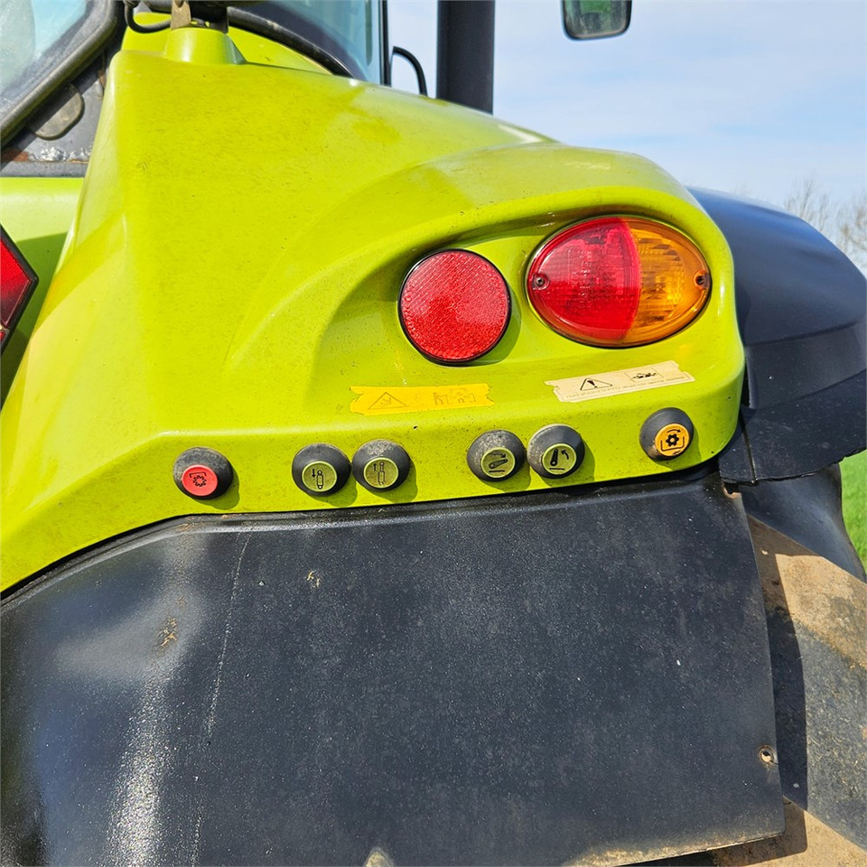 Tractor Claas ARION 640: foto 33