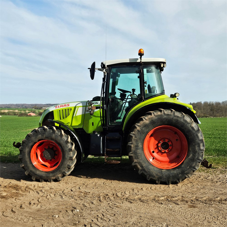Tractor Claas ARION 640: foto 7