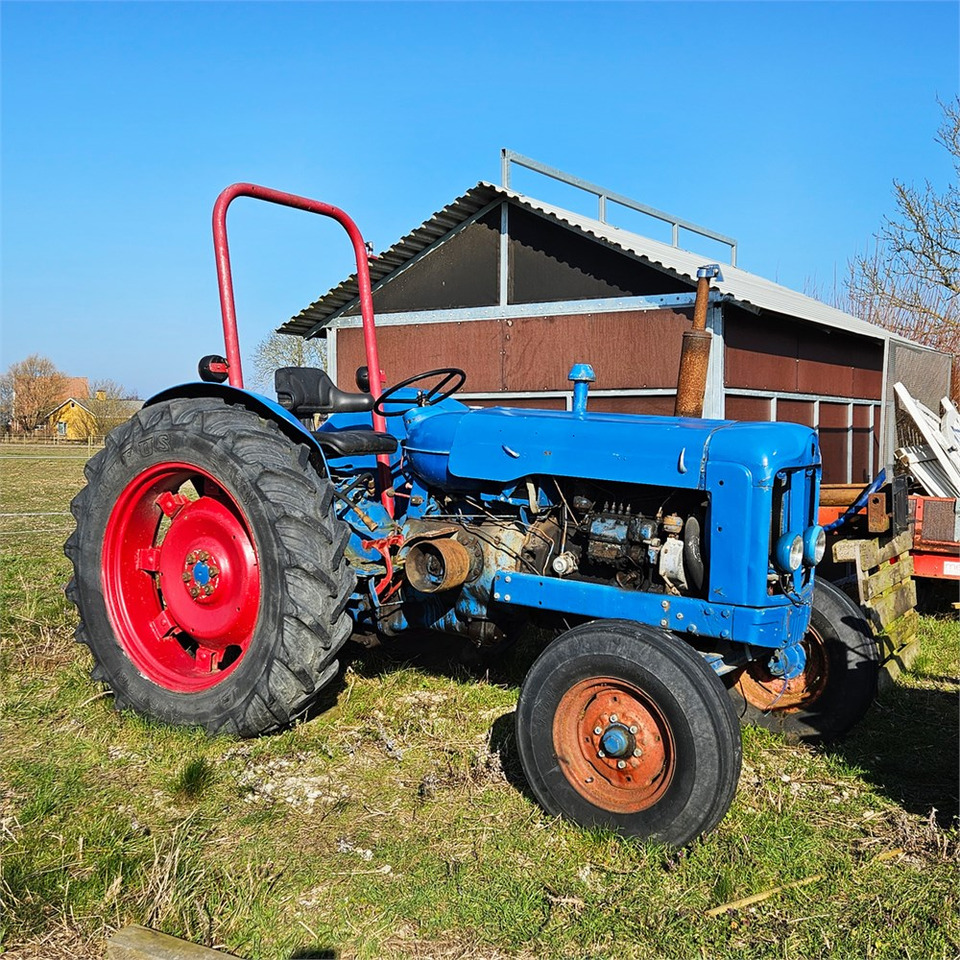 Ford T2 - Tractor: foto 1 Ford T2 - Tractor: foto 1