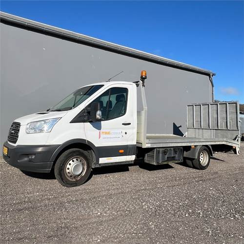 Ford Transit 2.0 Tdci - Camión caja abierta: foto 4 Ford Transit 2.0 Tdci - Camión caja abierta: foto 4