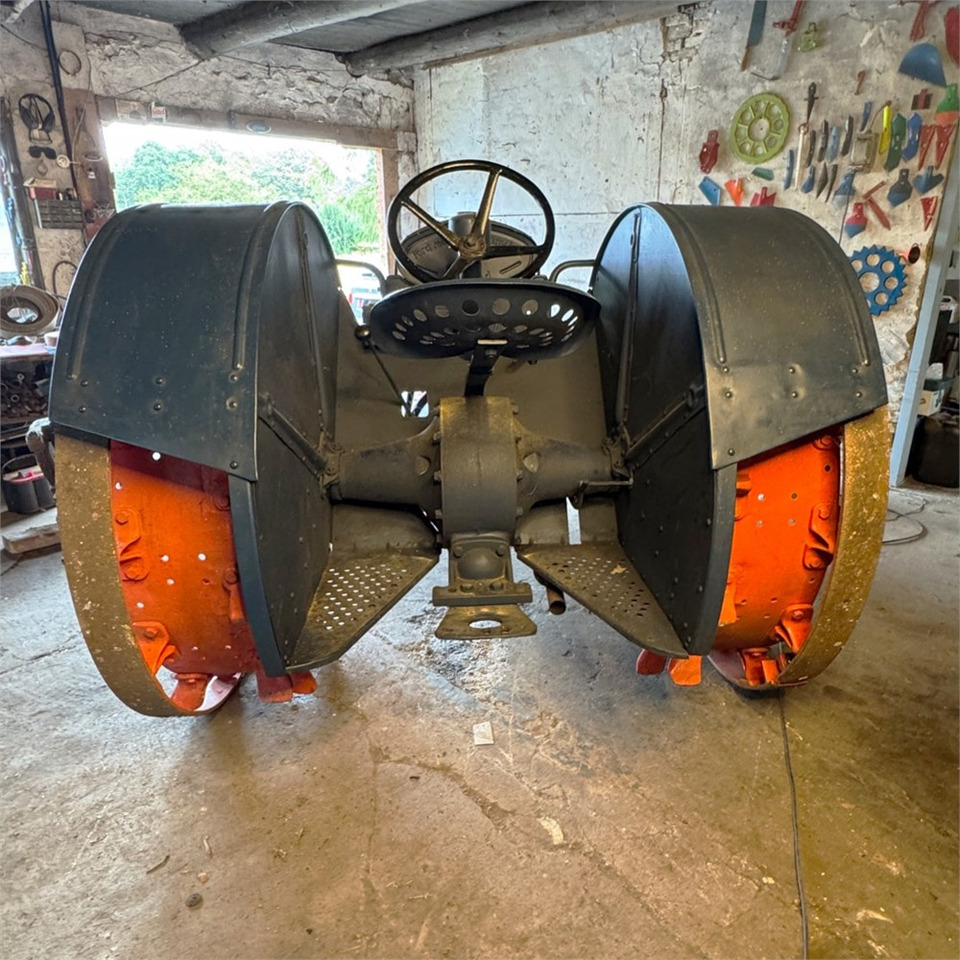 Fordson N - Tractor: foto 3 Fordson N - Tractor: foto 3
