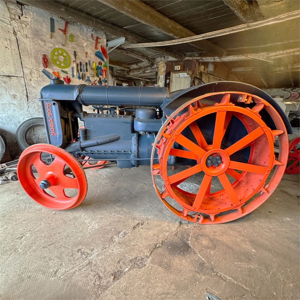 Fordson N - Tractor: foto 2 Fordson N - Tractor: foto 2