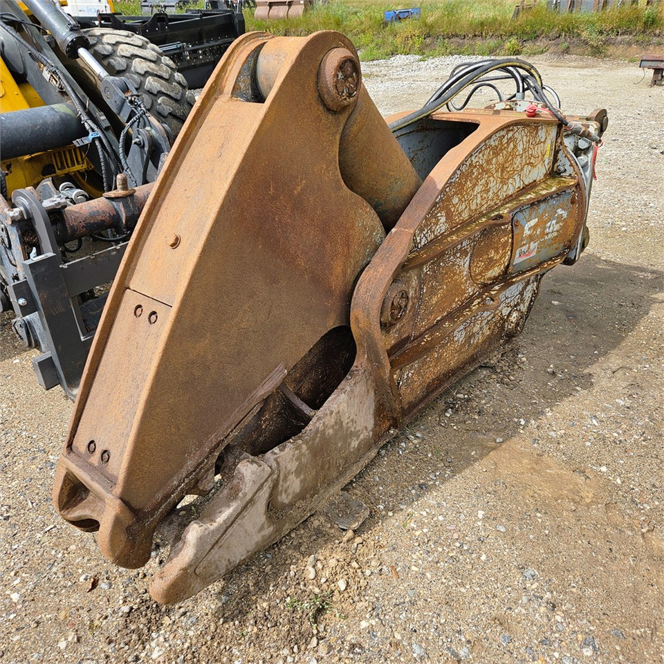 Furukawa VM25-ER - Cizalla de demolición para Excavadora: foto 1 Furukawa VM25-ER - Cizalla de demolición para Excavadora: foto 1