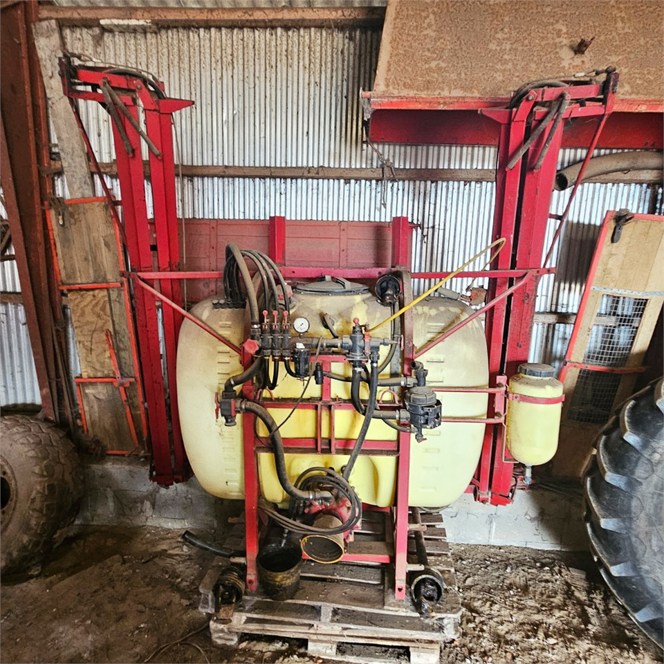Hardi LXY 800 - Pulverizador: foto 2 Hardi LXY 800 - Pulverizador: foto 2