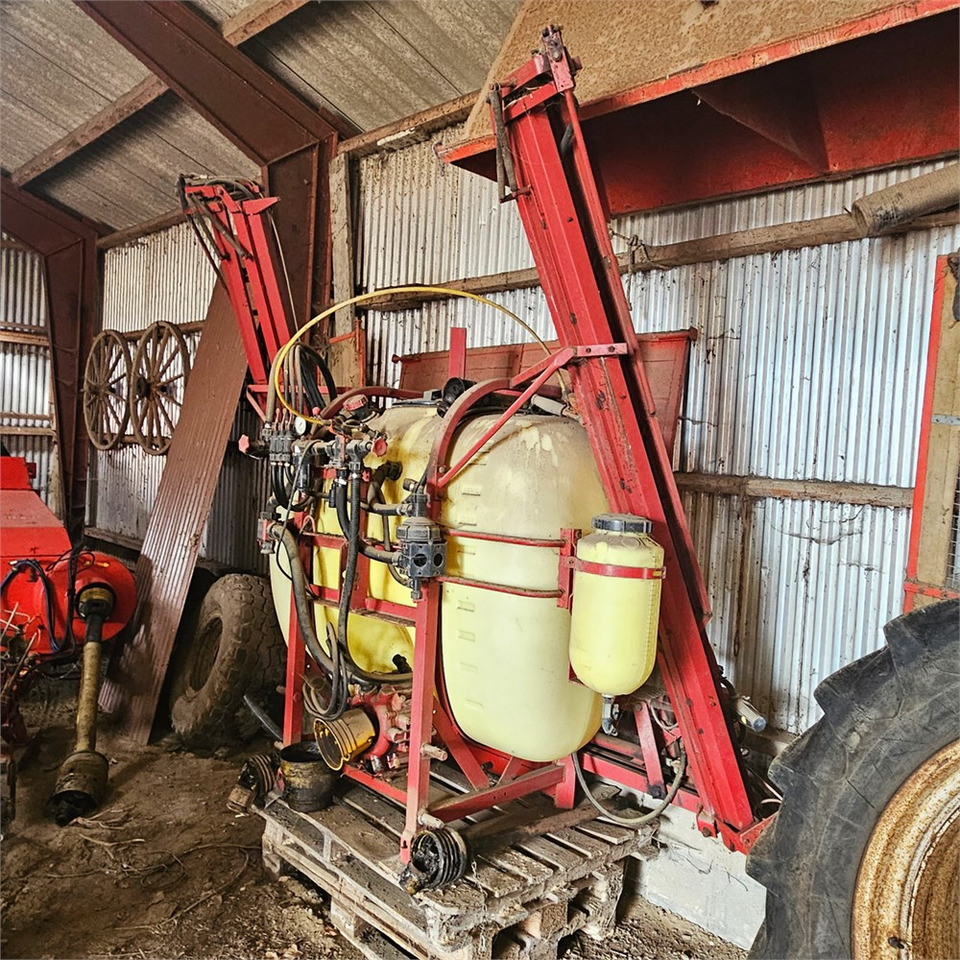 Hardi LXY 800 - Pulverizador: foto 3 Hardi LXY 800 - Pulverizador: foto 3