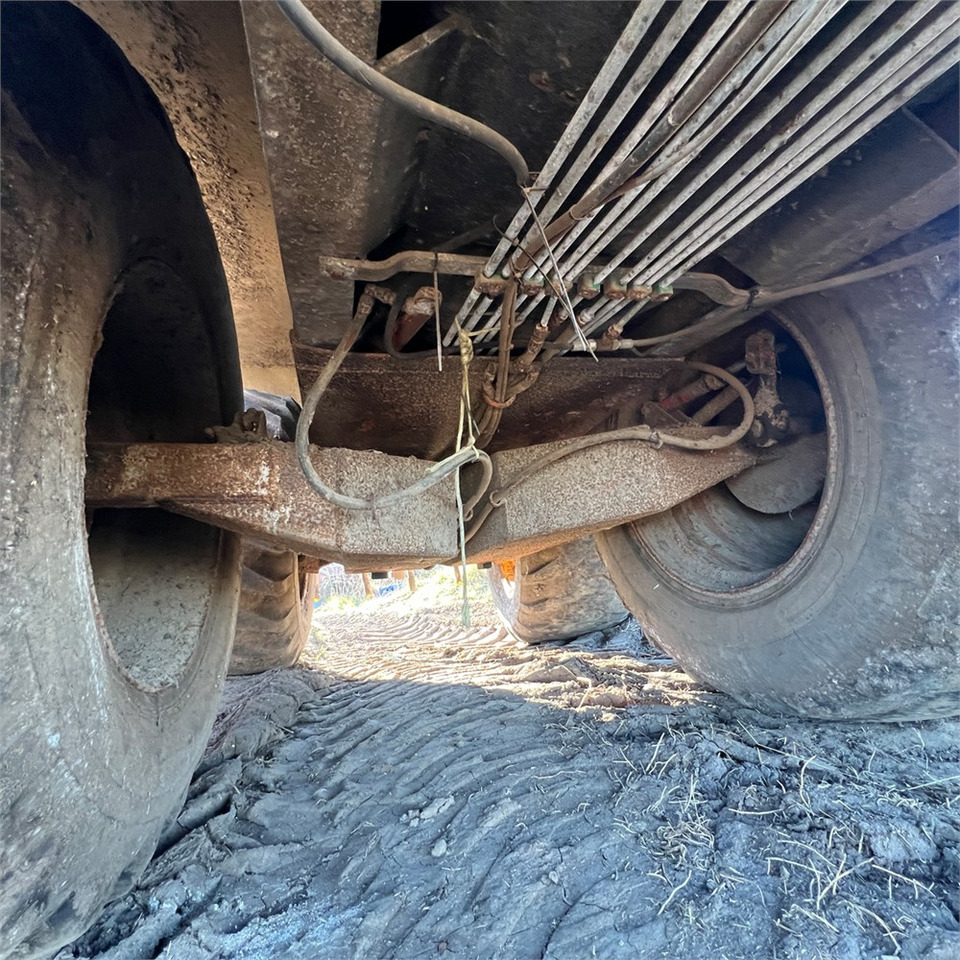 Maquinaria para fertilización Harsø HV 615: foto 23