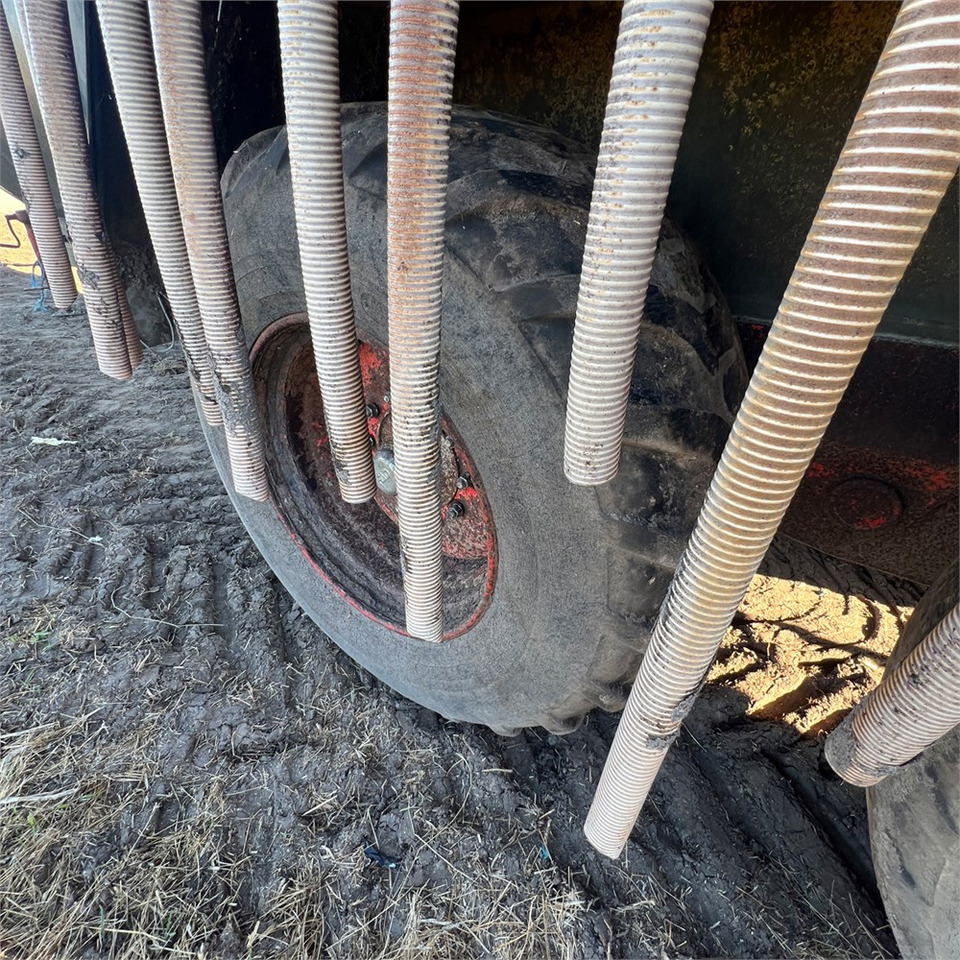 Maquinaria para fertilización Harsø HV 615: foto 14