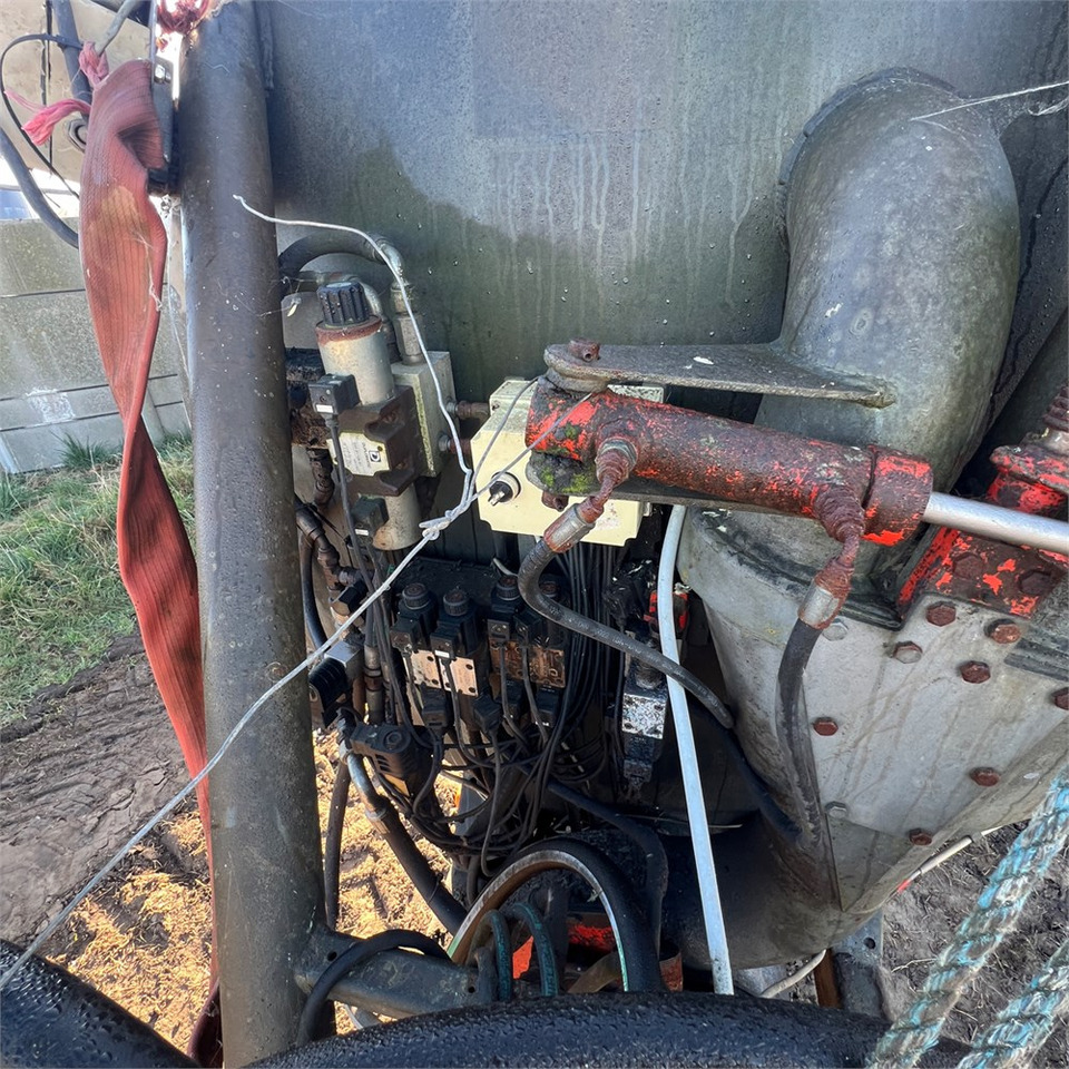 Maquinaria para fertilización Harsø HV 615: foto 18