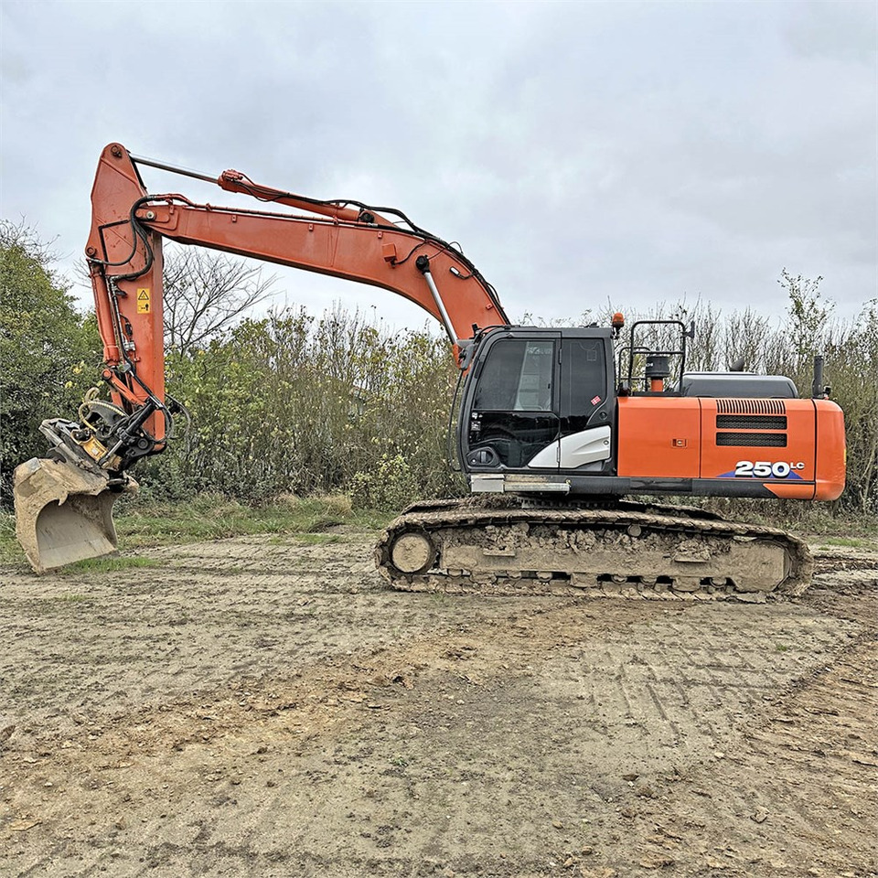 Hitachi ZX250 LC-6 - Excavadora de cadenas: foto 2 Hitachi ZX250 LC-6 - Excavadora de cadenas: foto 2