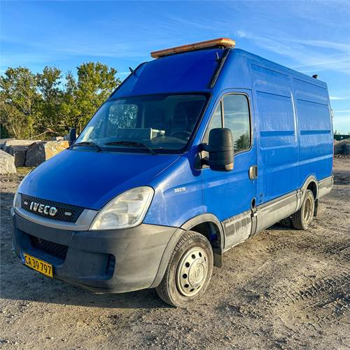 Iveco 35C15AV (12,0M3) EU4 - Furgón: foto 2 Iveco 35C15AV (12,0M3) EU4 - Furgón: foto 2