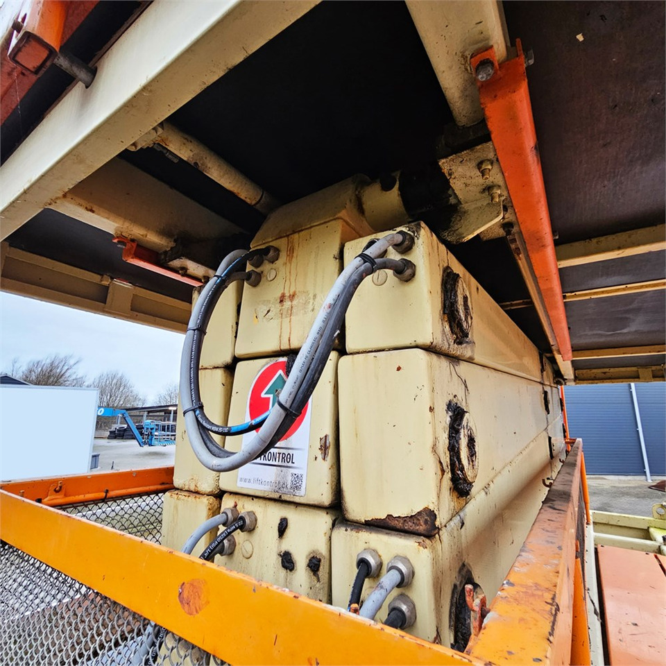 Plataforma de tijeras JLG 203-24: foto 21 Plataforma de tijeras JLG 203-24: foto 21