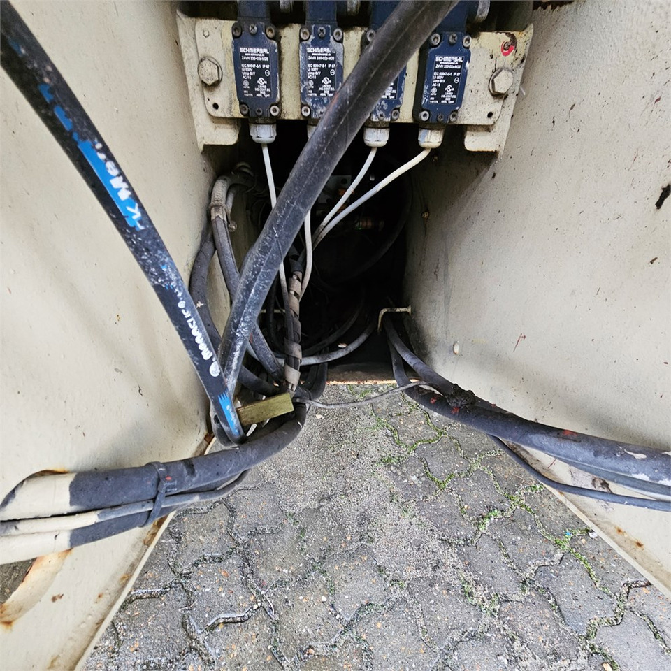 Plataforma de tijeras JLG 203-24: foto 25 Plataforma de tijeras JLG 203-24: foto 25