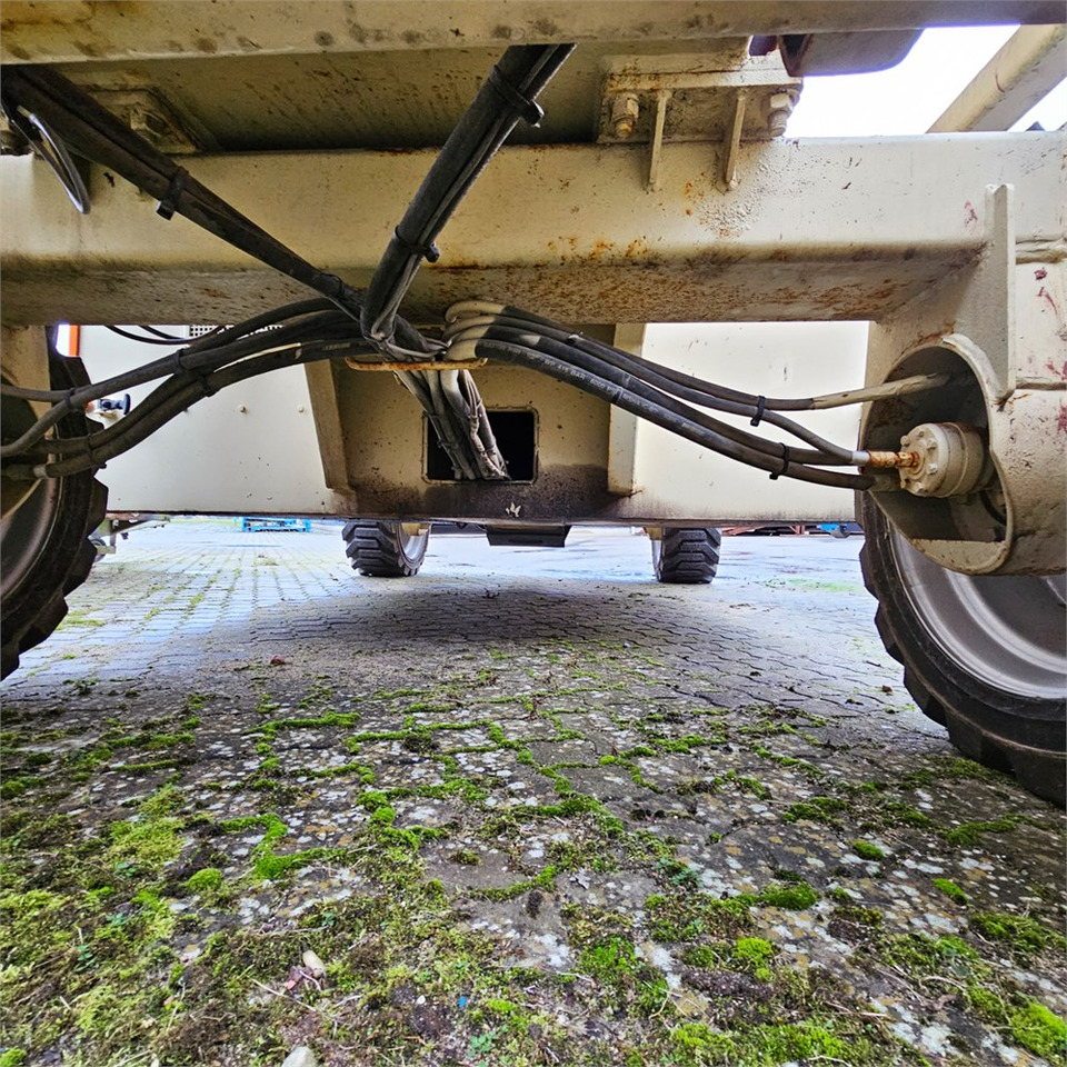 Plataforma de tijeras JLG 203-24: foto 29 Plataforma de tijeras JLG 203-24: foto 29