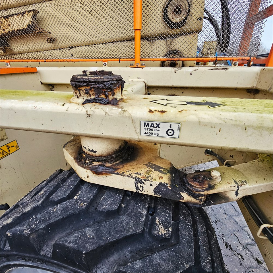 Plataforma de tijeras JLG 203-24: foto 26 Plataforma de tijeras JLG 203-24: foto 26