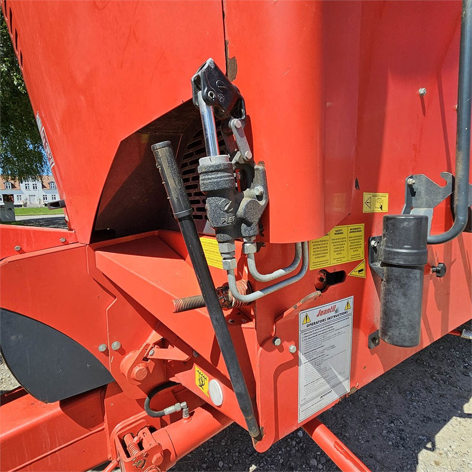 Maquinaria para fertilización Jeantil EVR 18 - 14: foto 26 Maquinaria para fertilización Jeantil EVR 18 - 14: foto 26