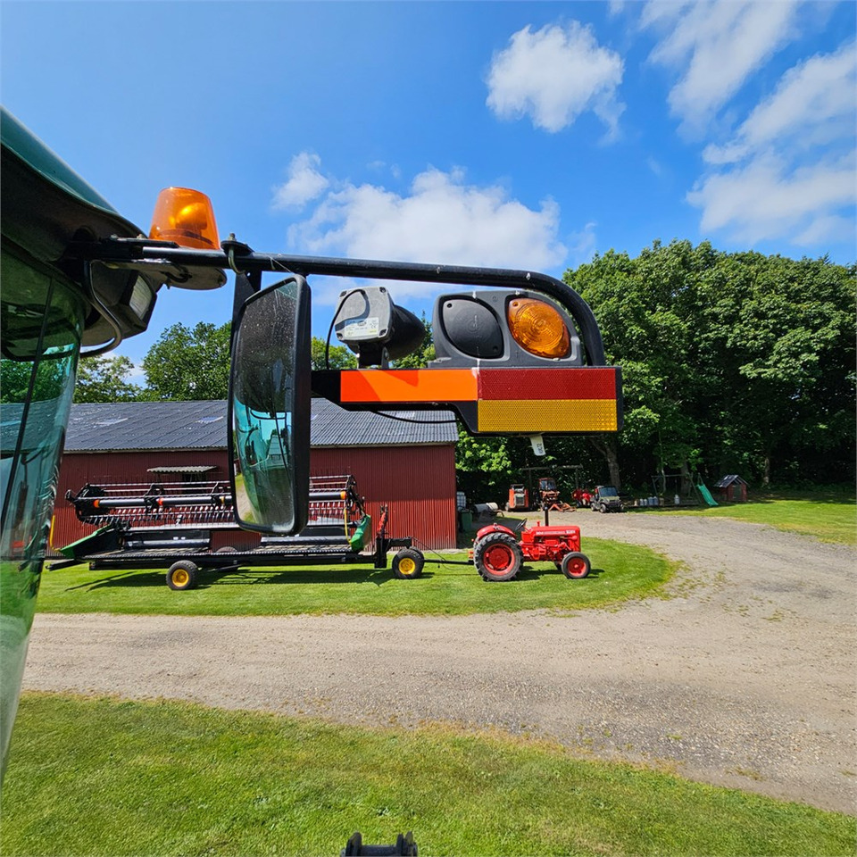 Cosechadora John Deere W150: foto 25