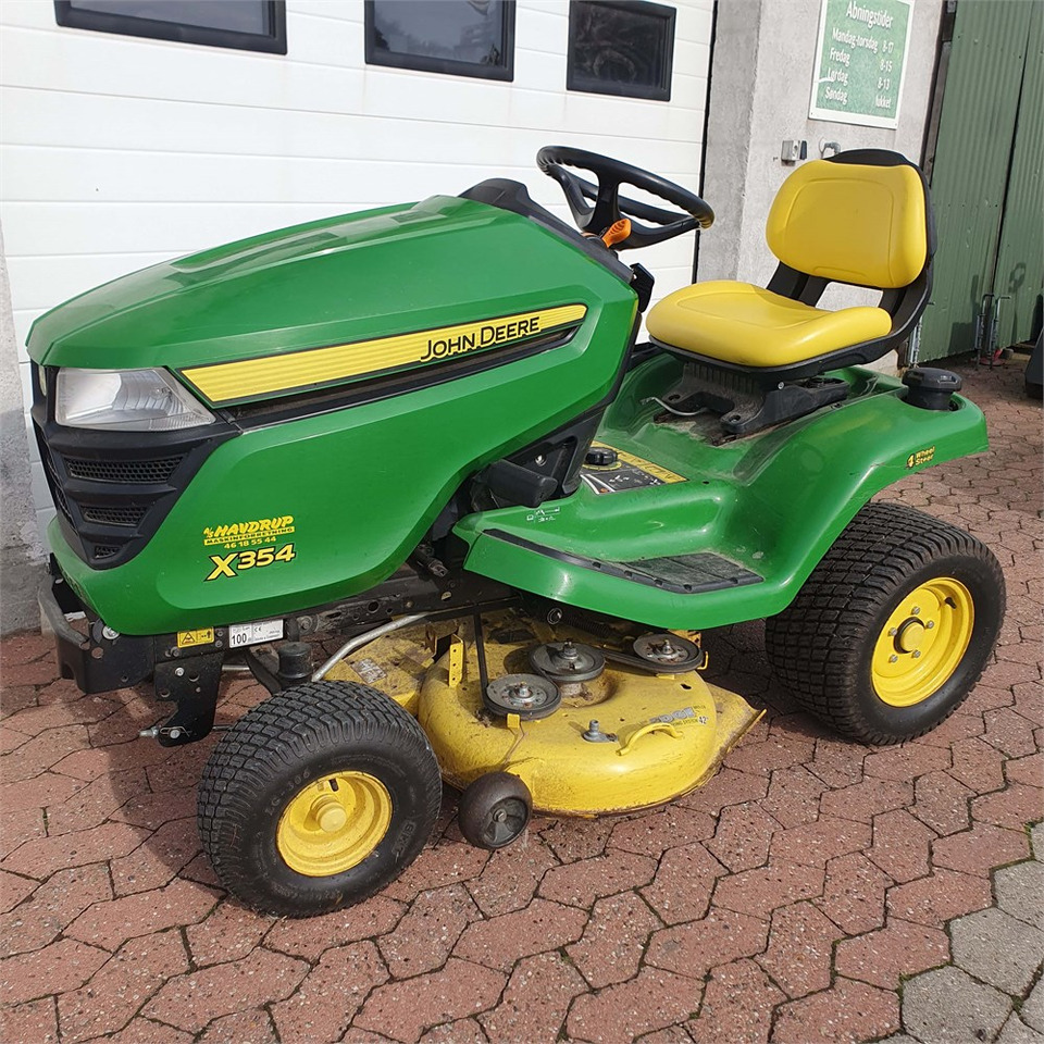 Cortacésped John Deere X354: foto 1