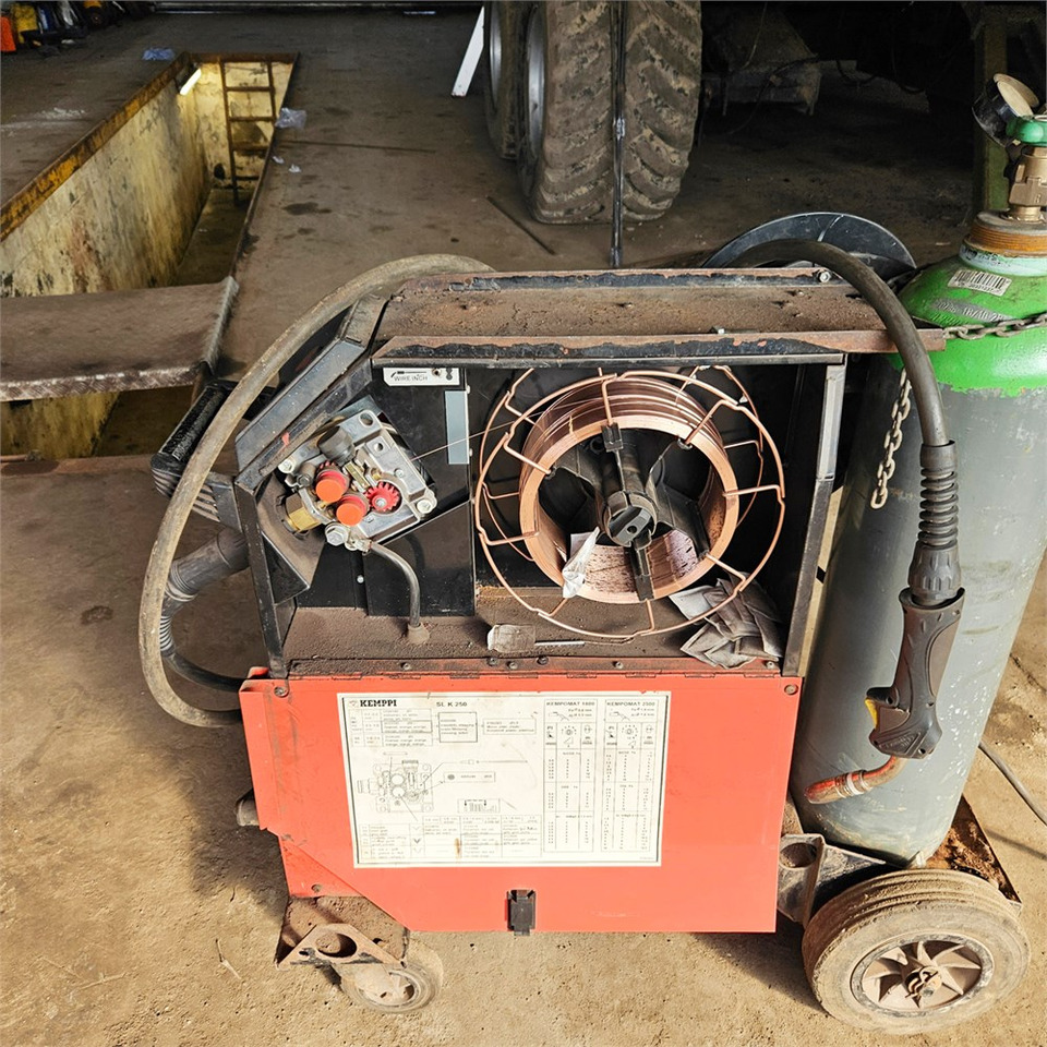 Kemppi Kempmat 2500 Svejserværk - Equipo de soldadura: foto 4 Kemppi Kempmat 2500 Svejserværk - Equipo de soldadura: foto 4