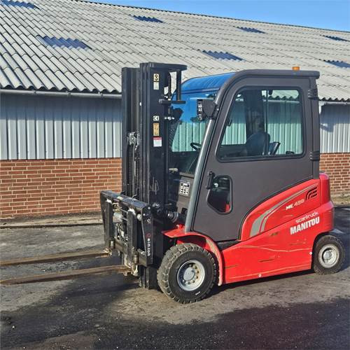 Manitou ME430 - Carretilla elevadora: foto 1 Manitou ME430 - Carretilla elevadora: foto 1