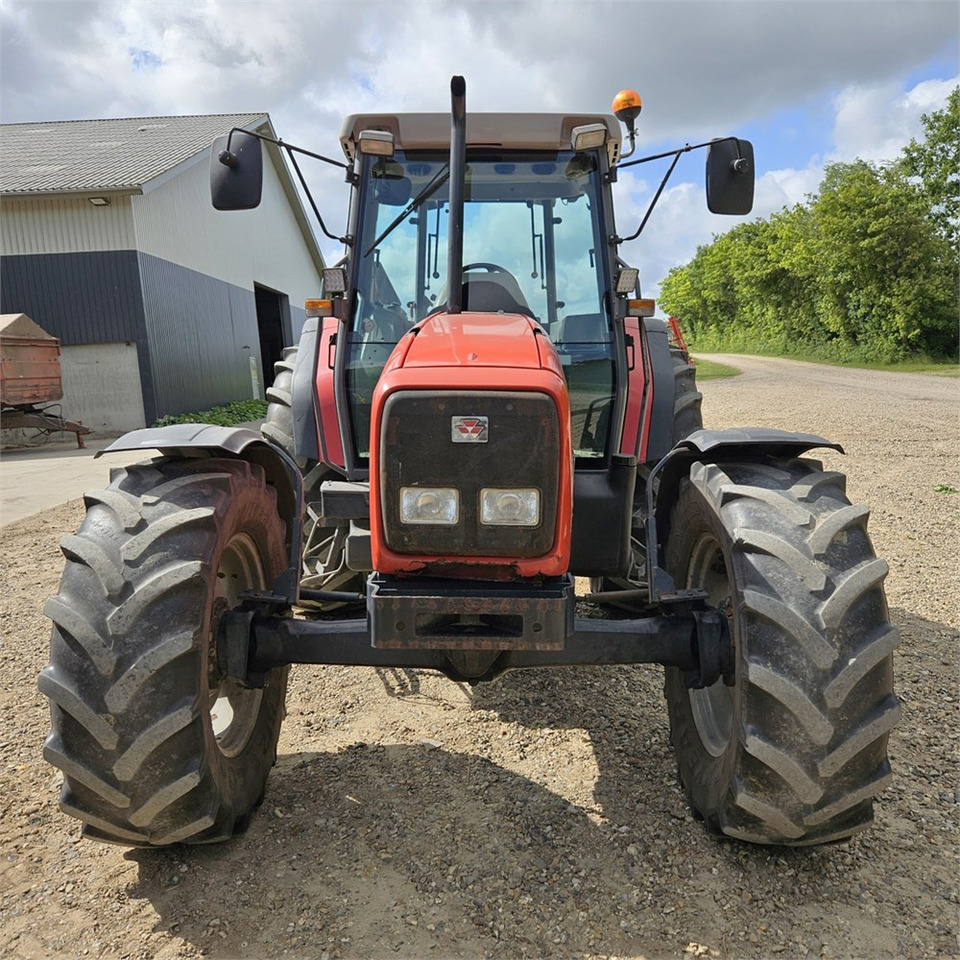 Massey Ferguson 4270 - Tractor: foto 5 Massey Ferguson 4270 - Tractor: foto 5